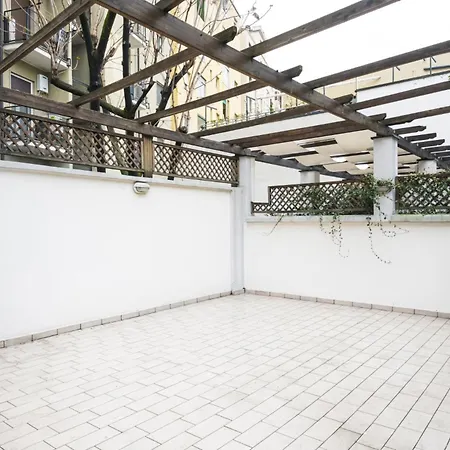 Easylife - Bellissimo Con Terrazzo Apartman *